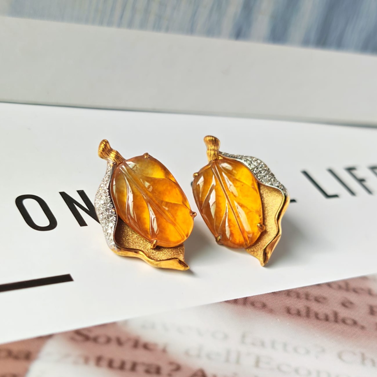 18K White & Yellow Gold Orange Jade Leaf Earrings (PJA01379A)