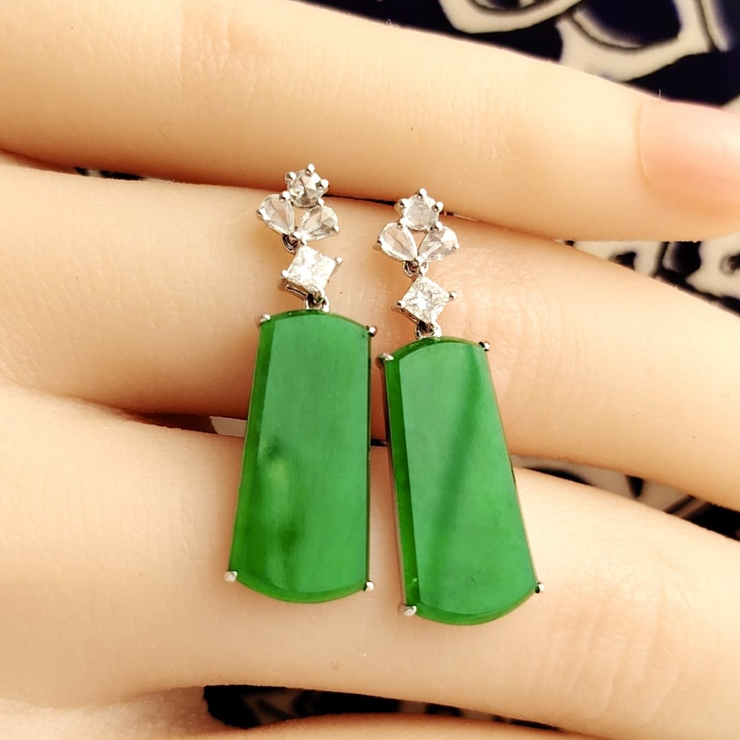 18K White Gold Green Trapezium Jade Earrings (PJA00941)