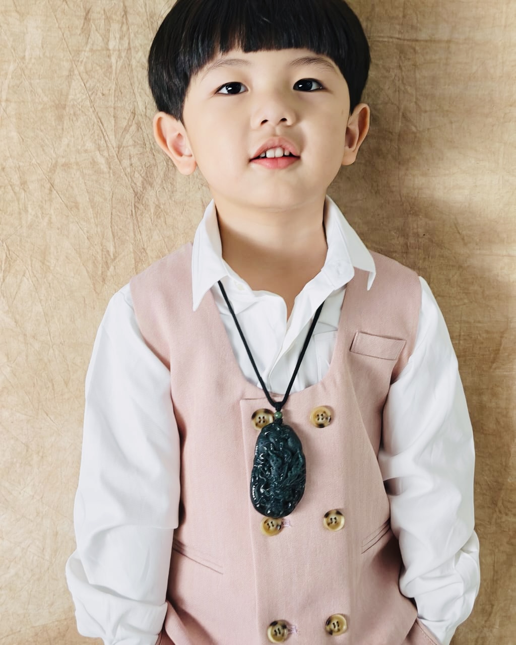 18K Green Carved Dragon Pendant (PJA01044)