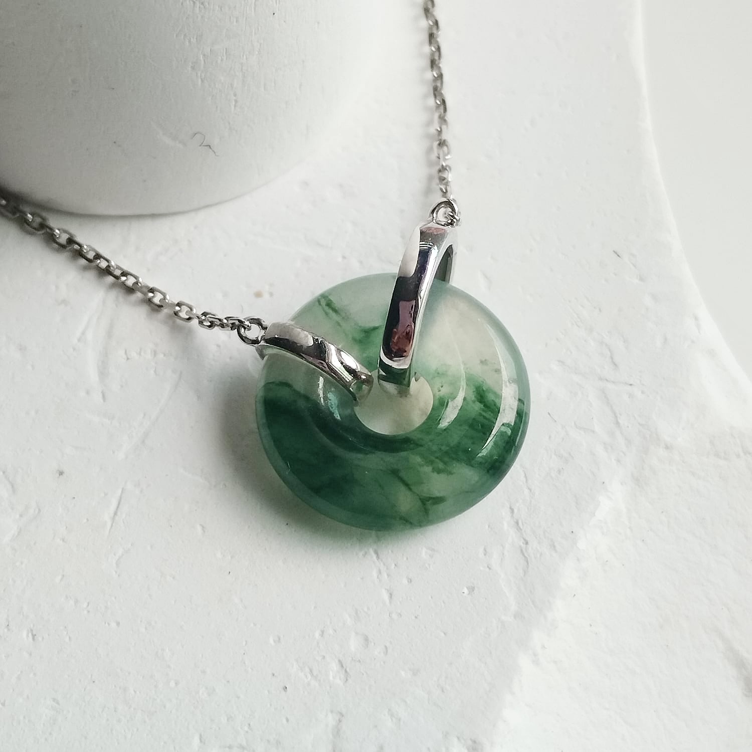 18K White Gold Icy Green Donut Jade Pendant (PJA01120)