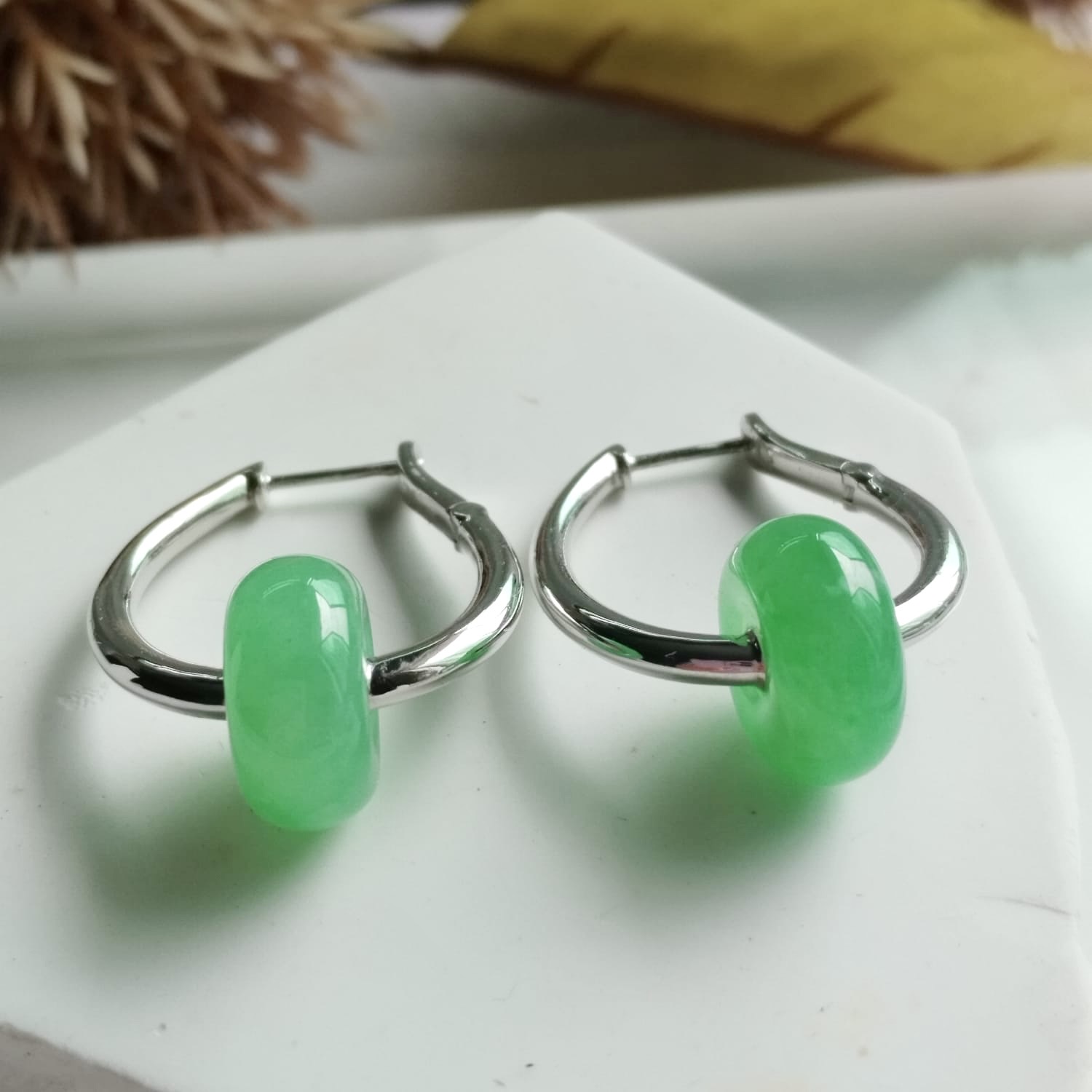 18K White Gold Hoop Donuts Earrings (PJA01030)