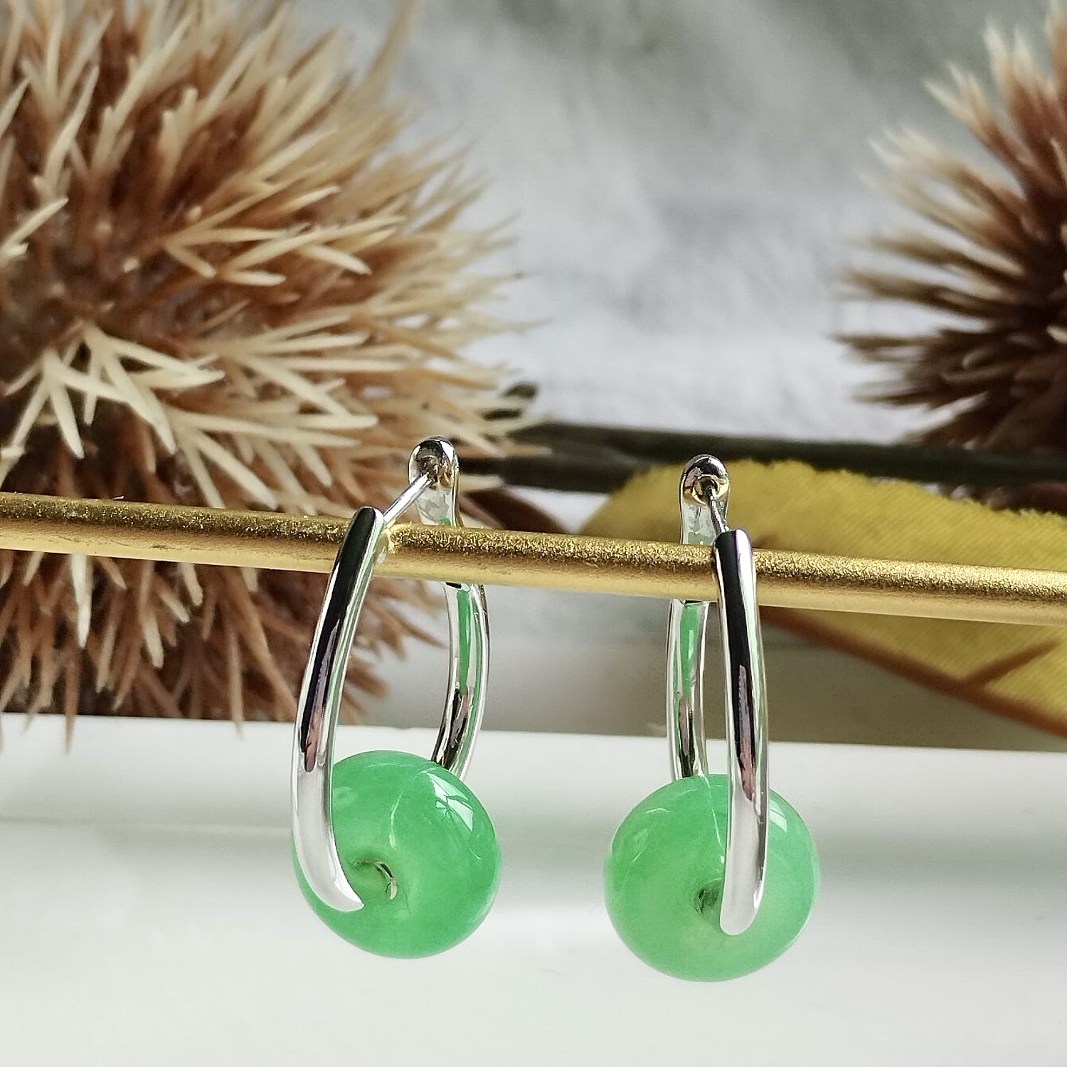 18K White Gold Hoop Donuts Earrings (PJA01030)