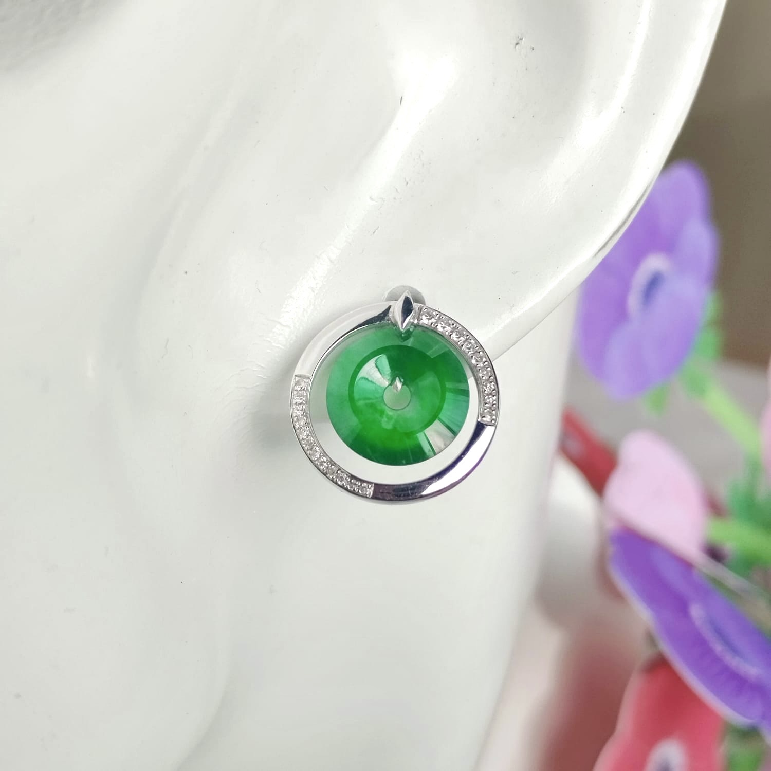 18K White Gold Green Donut Earrings (PJA00883)
