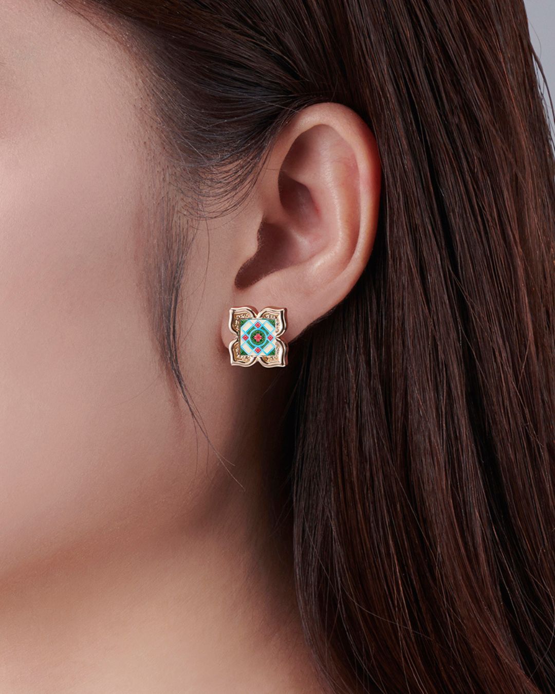 Emerald Hill Stud Earrings