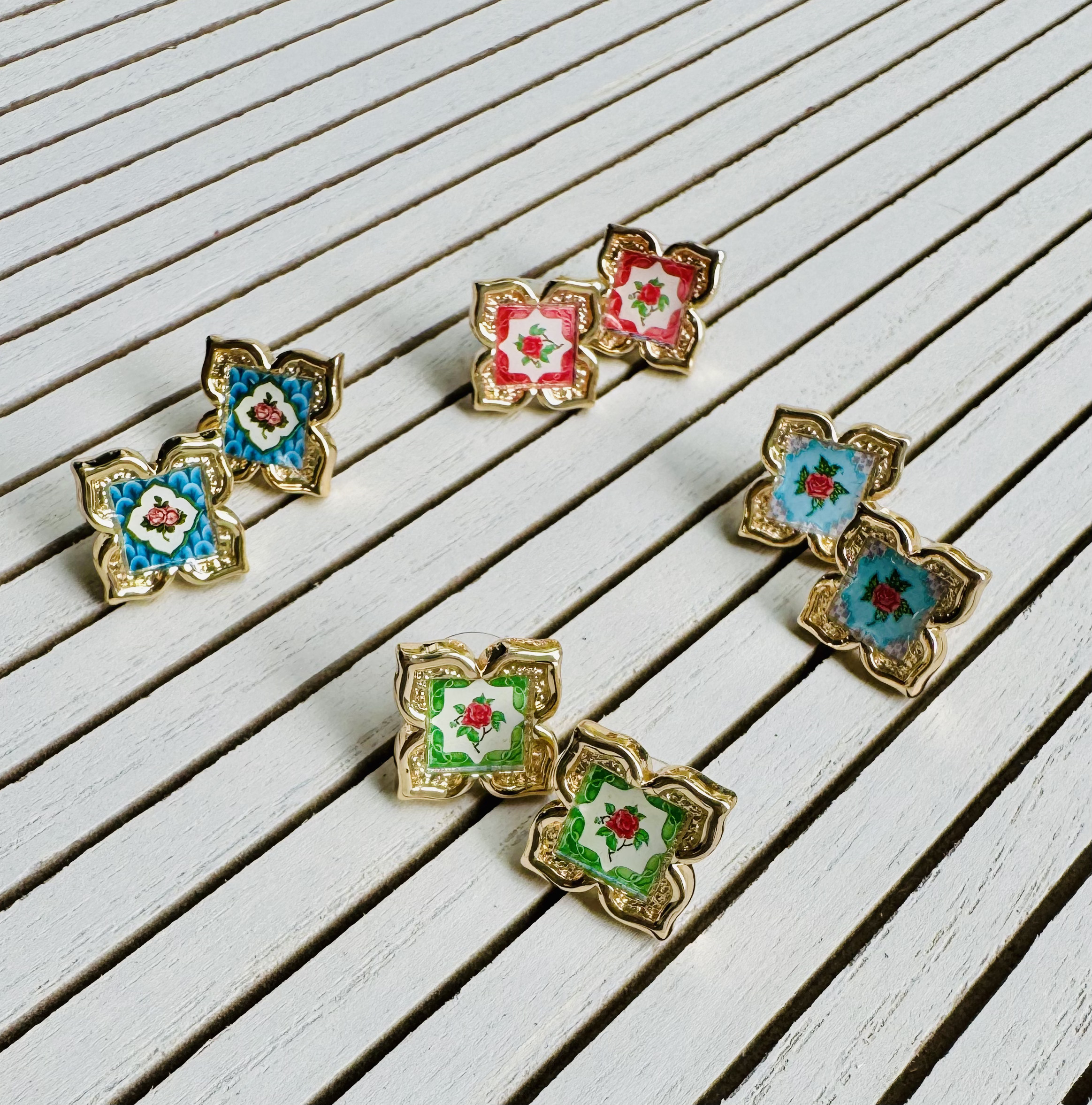 Peranakan Floral Stud - Rosy Pink