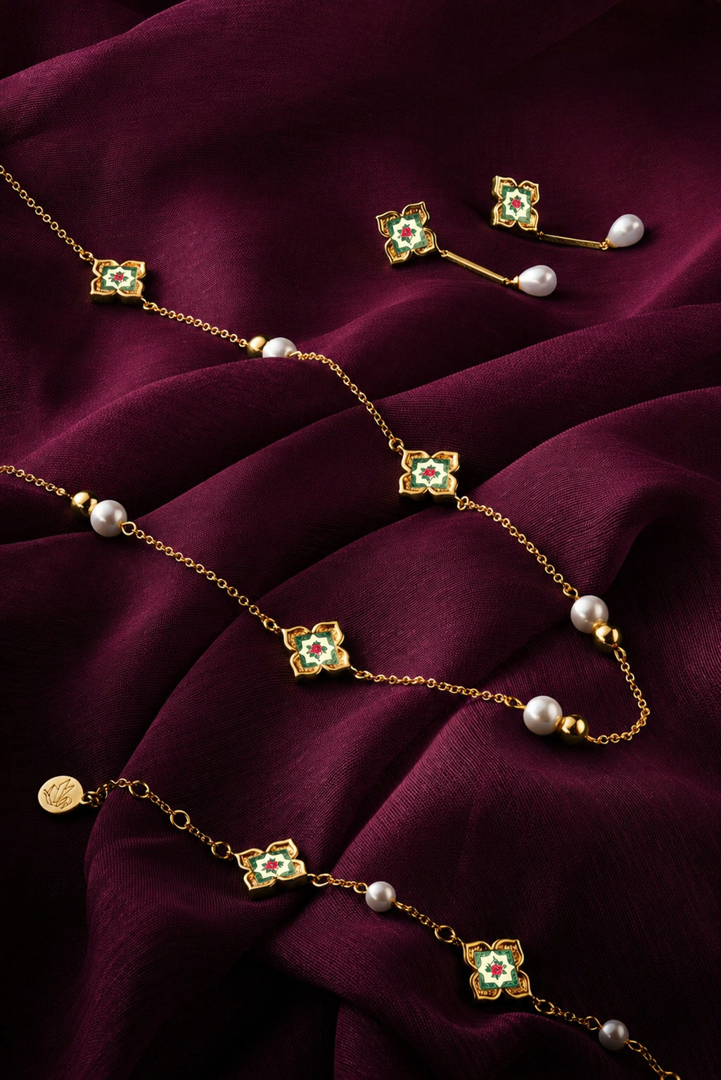 Peranakan Floral Pearl Bracelet - Emerald