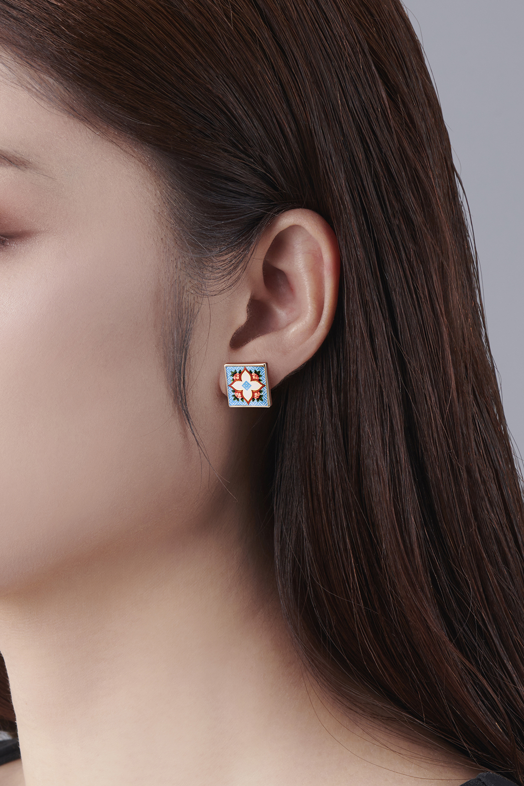 Peranakan Tile Stud - French Cross