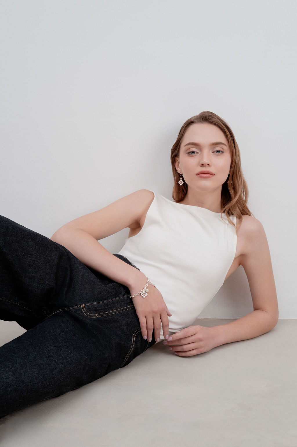 Peranakan Floral Silver Drop Earrings- Silver Nyra Bloom