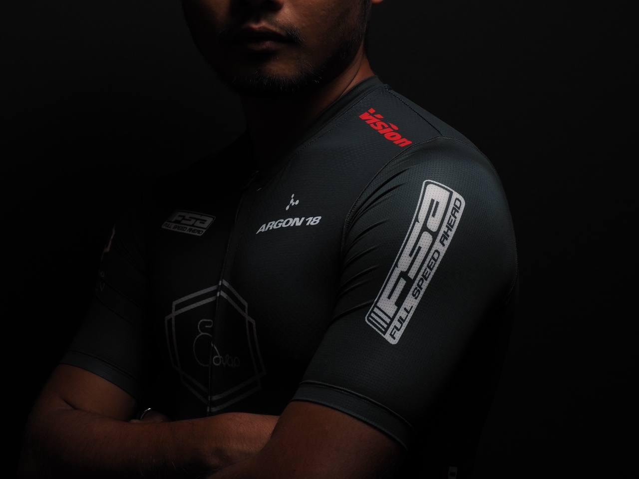 YBCO 2.O X C.H.E.M.M.O Team Jersey