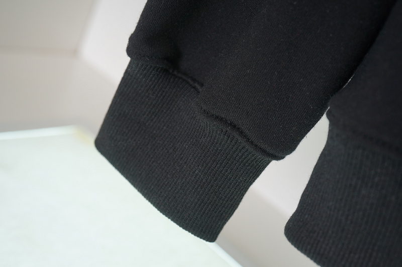 【MONCLER】モンクレール スウェットシャツ 男女兼用、ご好評に付き再入荷！