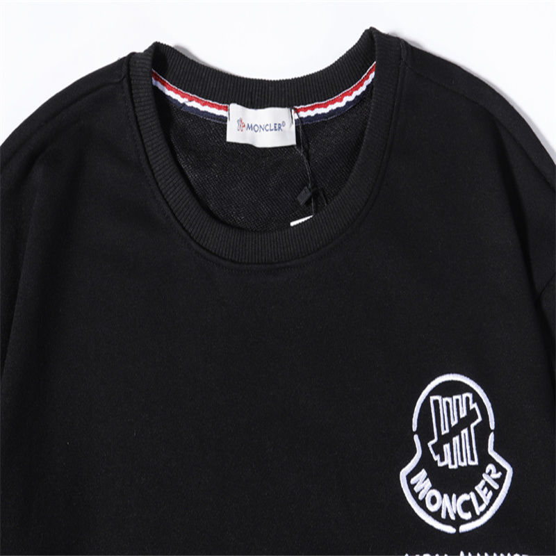 【MONCLER】モンクレール  スウェットシャツ 男女兼用、ご好評に付き再入荷！