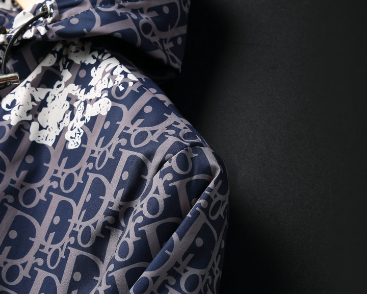 【DIOR 公式旗艦店】ディオール  ジャケット着好評に付き再入荷！