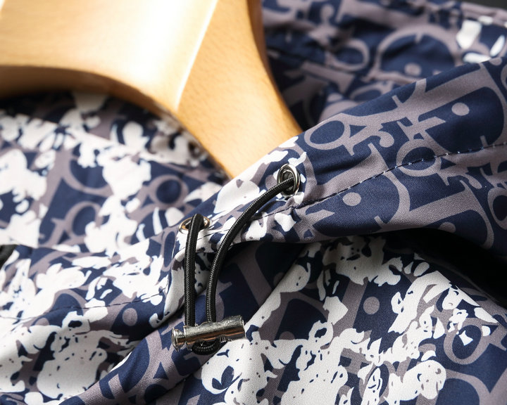 【DIOR 公式旗艦店】ディオール  ジャケット着好評に付き再入荷！