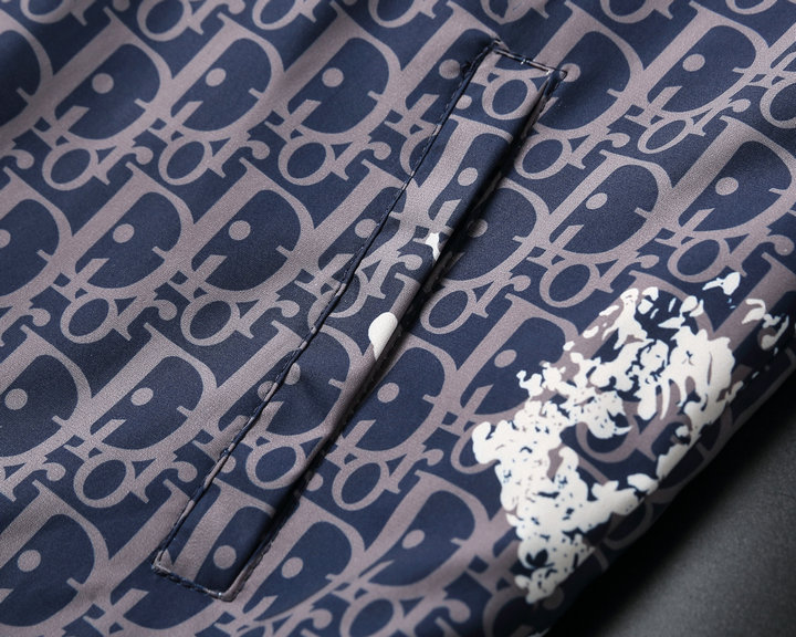 【DIOR 公式旗艦店】ディオール  ジャケット着好評に付き再入荷！