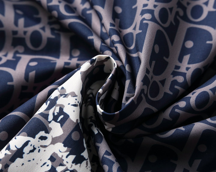 【DIOR 公式旗艦店】ディオール  ジャケット着好評に付き再入荷！