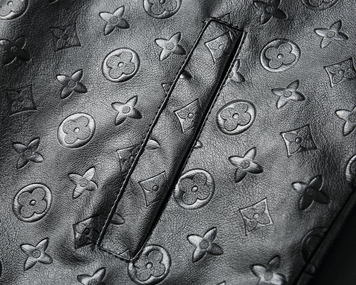 【LOUIS VUITTON  公式旗艦店】ルイヴィトン ジャケット着好評に付き再入荷！