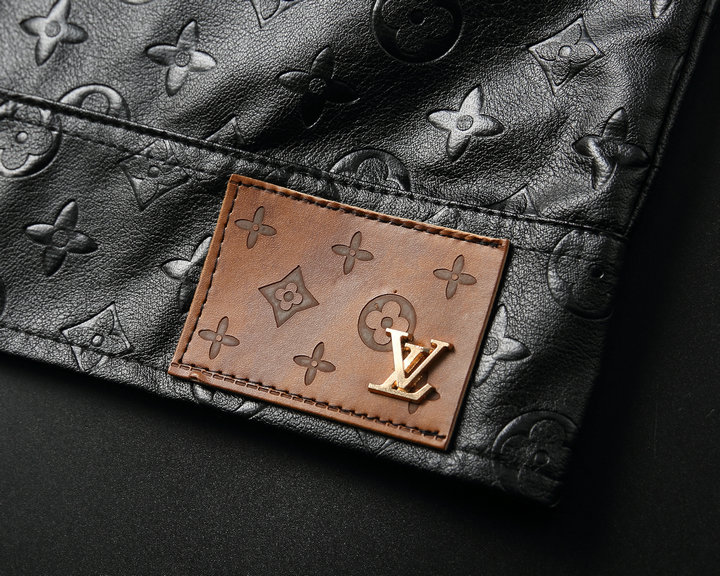 【LOUIS VUITTON  公式旗艦店】ルイヴィトン ジャケット着好評に付き再入荷！