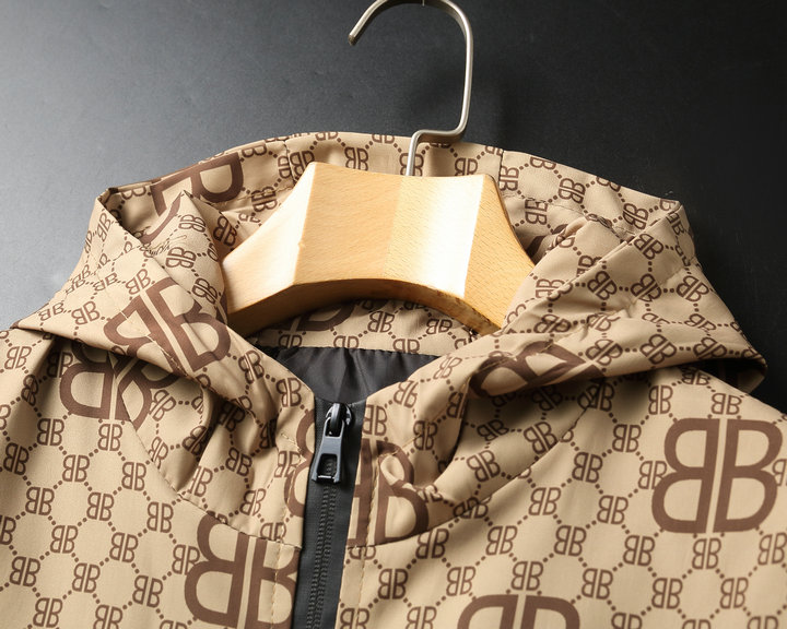 【BALENCIAGA  公式旗艦店】バレンシアガ  ジャケット着好評に付き再入荷！