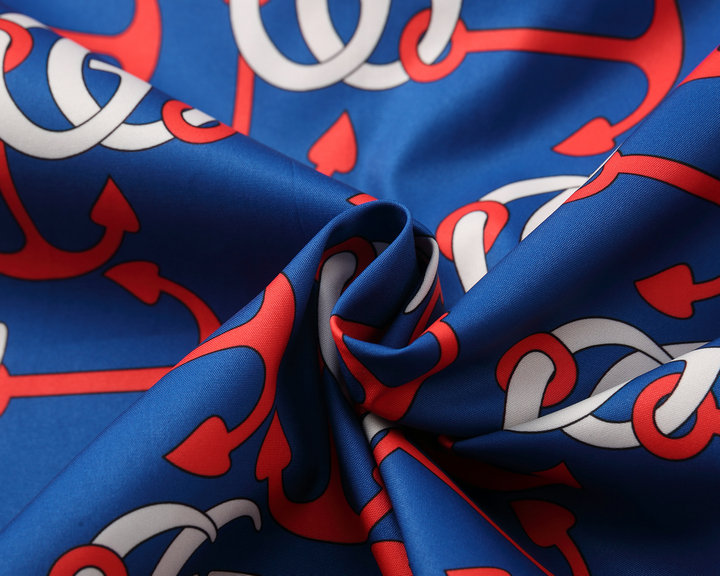 【GUCCI  公式旗艦店】グッチ  ジャケット着好評に付き再入荷！