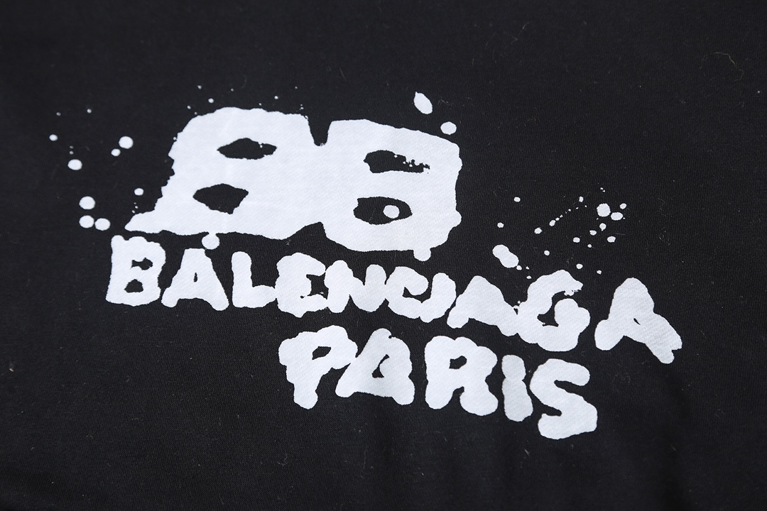 【BALENCIAGA  公式旗艦店】バレンシアガ  パーカー スウェットご好評に付き再入荷！