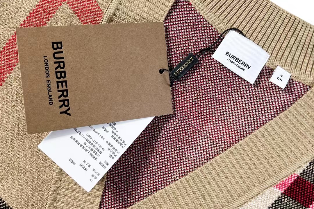 【BURBERRY公式 旗艦店】ご自宅でご試着。返品送料無料