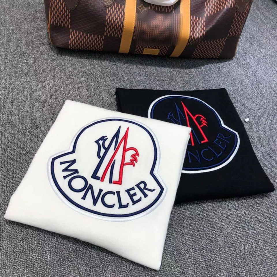 【2024】【MONCLER】モンクレール スウェットシャツ 男女兼用、ご好評に付き再入荷！