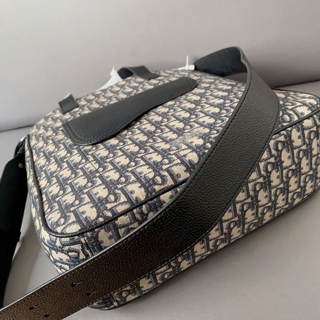 【2024】【DIOR】 プレオウンド ブック ハンドバッグ ミニ