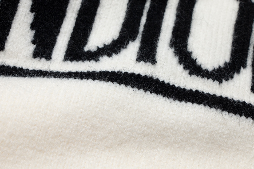 【DIOR 公式旗艦店】（フェンディ）ご好評に付き再入荷！！