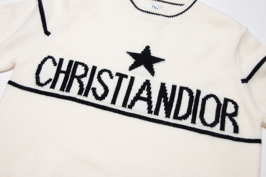 【DIOR 公式旗艦店】（フェンディ）ご好評に付き再入荷！！