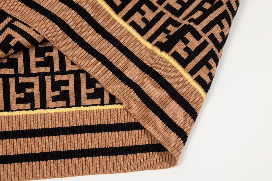 【FENDI公式旗艦店】（フェンディ）ご好評に付き再入荷！！