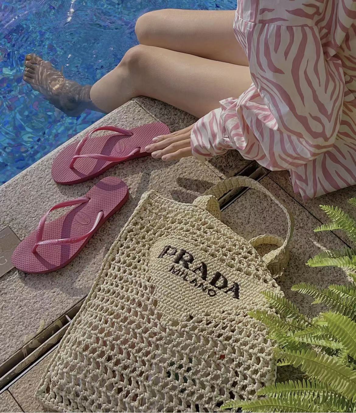 【2024】PRAD/A夏のくり抜きラフィアトルテバッグ、海辺の休日ストローバッグ【50%OFF送料無料】