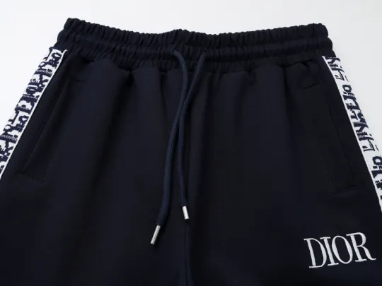 【DIOR 公式旗艦店】（ディオール）スーツ 男女兼用、ご好評に付き再入荷！240918