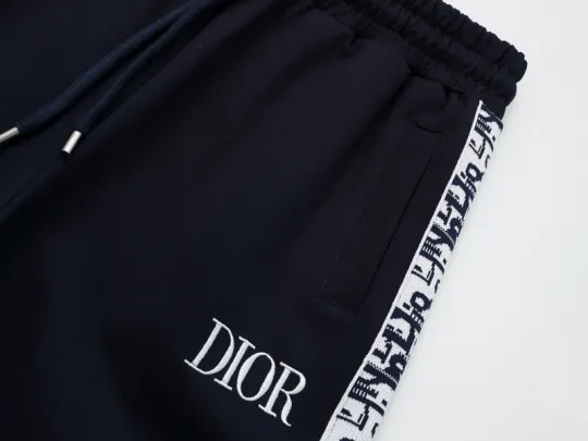 【DIOR 公式旗艦店】（ディオール）スーツ 男女兼用、ご好評に付き再入荷！240918