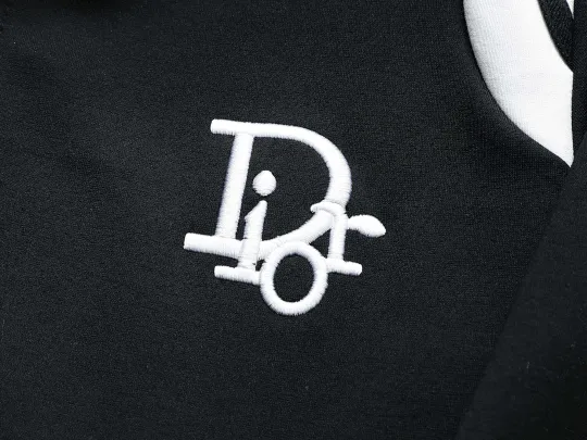 【DIOR 公式旗艦店】（ディオール）スーツ 男女兼用、ご好評に付き再入荷！240918