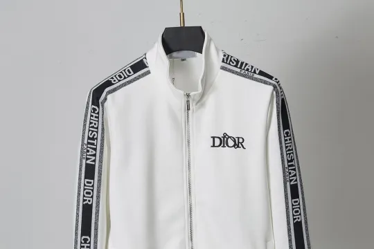 【DIOR 公式旗艦店】（ディオール）スーツ 男女兼用、ご好評に付き再入荷！240918