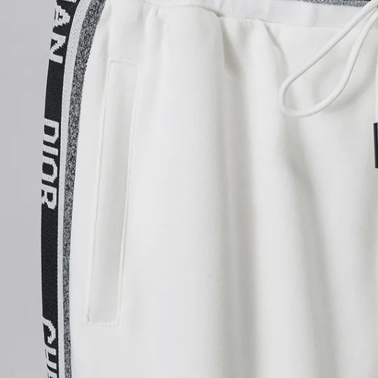 【DIOR 公式旗艦店】（ディオール）スーツ 男女兼用、ご好評に付き再入荷！240918