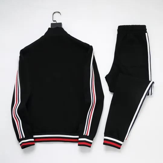 【MONCLER】モンクレール、スーツ 【即日出荷】ご好評に付き再入荷！240918