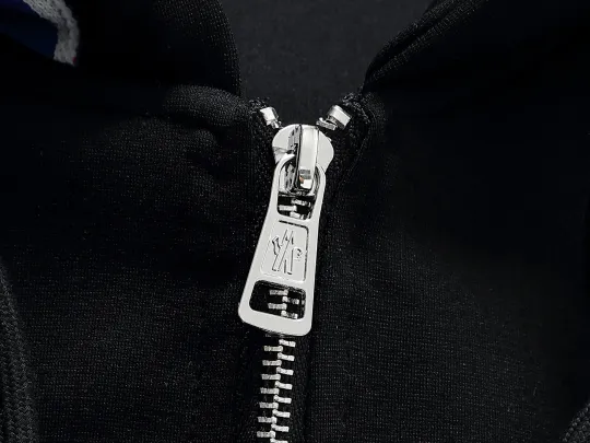 【MONCLER】モンクレール、スーツ 【即日出荷】ご好評に付き再入荷！240918