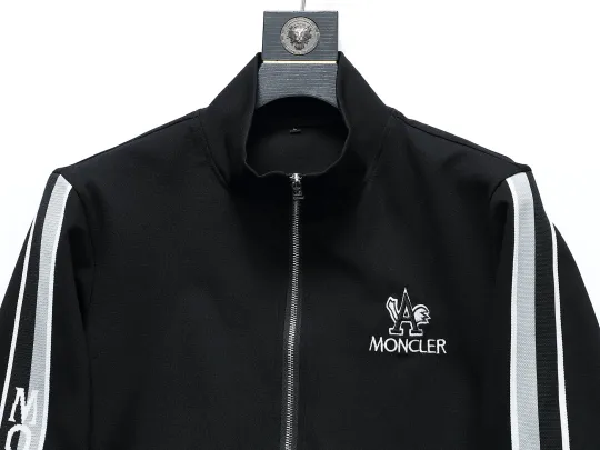 【MONCLER】モンクレール、スーツ 【即日出荷】ご好評に付き再入荷！240918