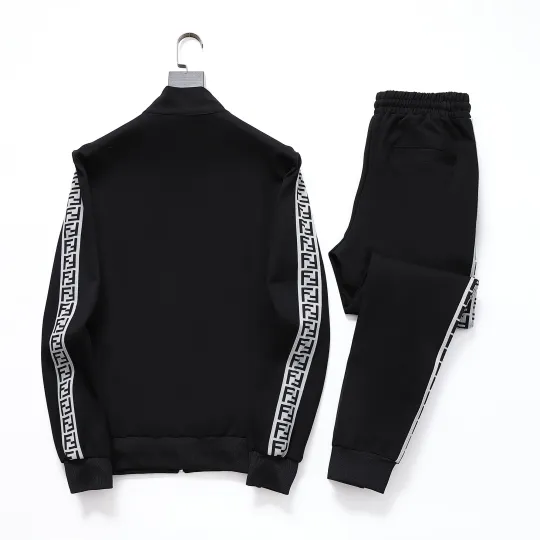 【FENDI】（フェンディ）スーツ【即日出荷】男女兼用、ご好評に付き再入荷！