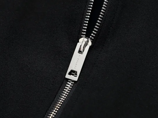 【BURBERRY公式旗艦店】スーツ ご好評に付き再入荷！240918