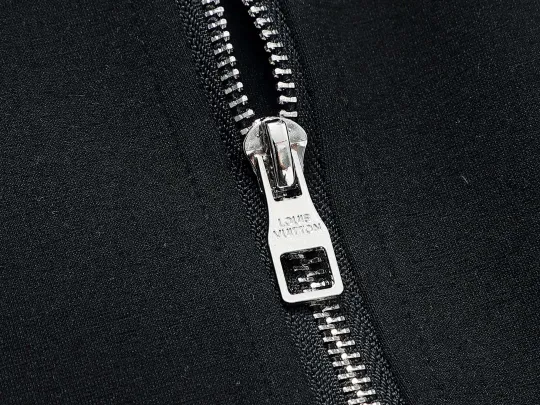 【LOUIS VUITTON】ルイヴィトン スーツ  男女兼用【即日出荷】240918