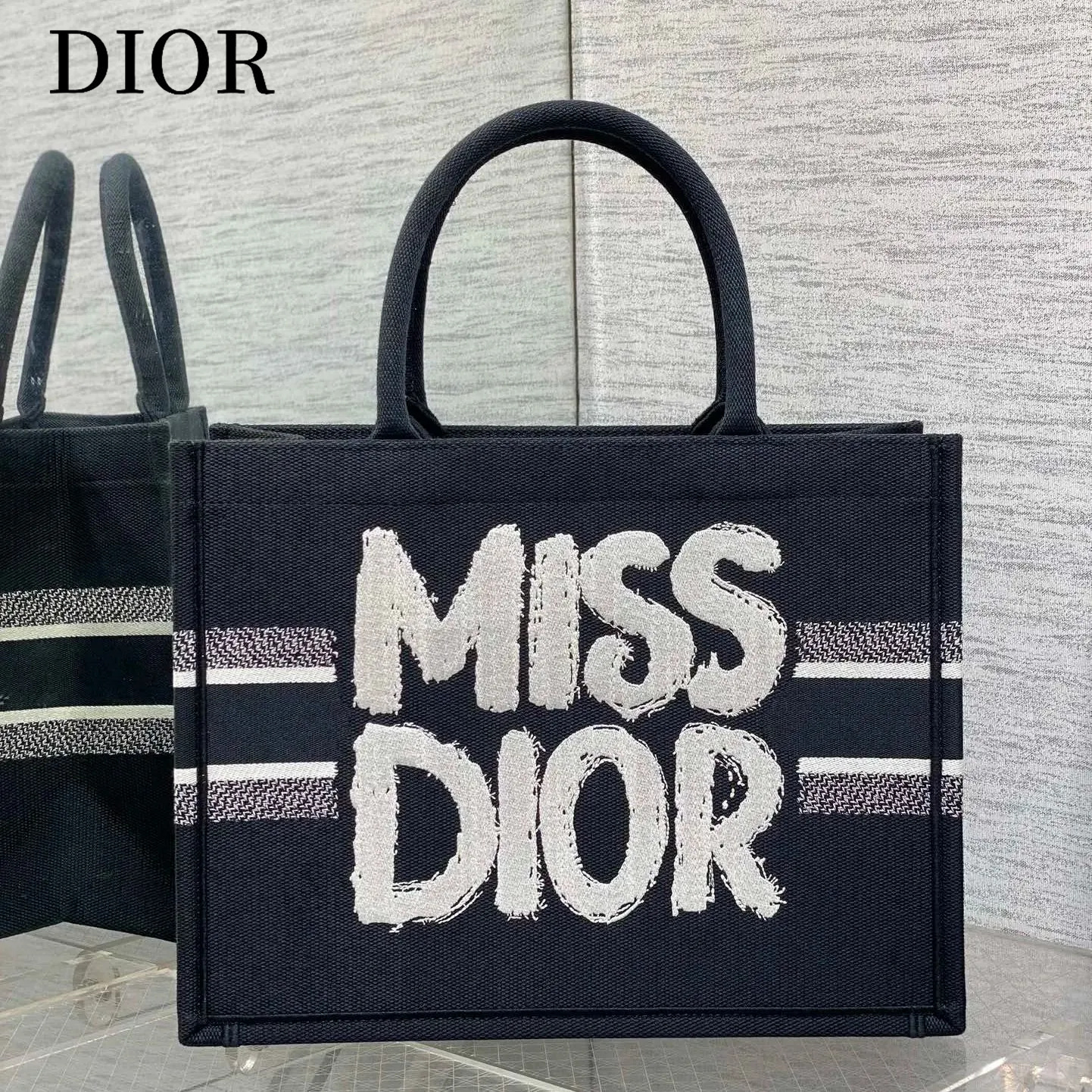 【DIOR】 ディオール MissDior刺繍柄春夏シリーズ    240919