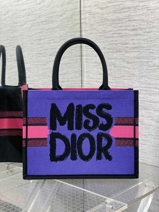 【DIOR】 ディオール MissDior刺繍柄春夏シリーズ    240919