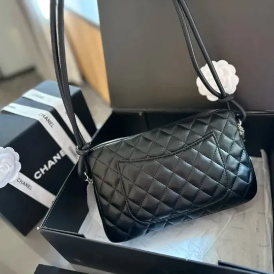 CHANEL 中古バッグ シャネル お宝級 康鵬カメラバッグ 27CM  240920