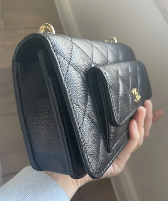 【2way/ポケット付き♪】CHANEL シャネル チェーンウォレット ミニバック 12.5 × 19 × 3.5CM  240920