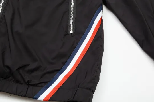 【Moncler日本公式許可旗艦店】（モンクレール）ジャケット着 ご好評に付き再入荷！！【男女兼用】 240920