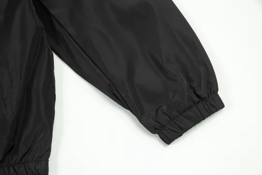 【MONCLER 公式旗艦店】モンクレール ジャケット 好評に付き再入荷！ 240920