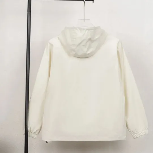 【PRADA】プラダ  ジャケット着  ご好評に付き再入荷！240920