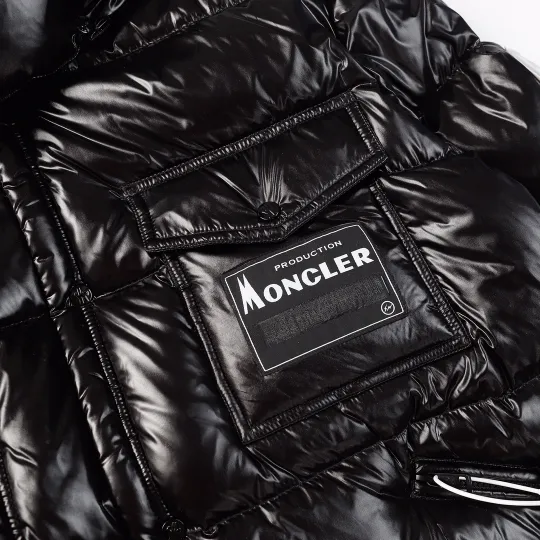 【MONCLER公式 旗艦店】（モンクレール） ダウンジャケット  241016